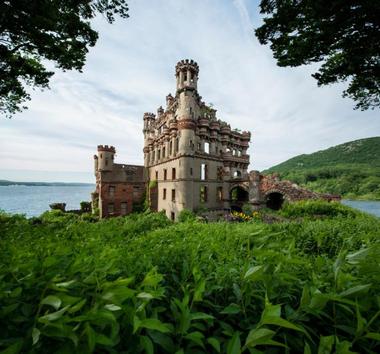 Day Trips From NYC for Couples: Bannerman Castle