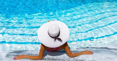 25 Best Hotel Swim-Up Suites