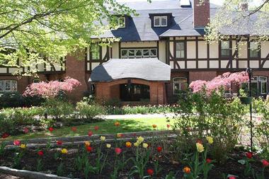 Romantic Getaways in Maryland: Gramercy Mansion, Maryland