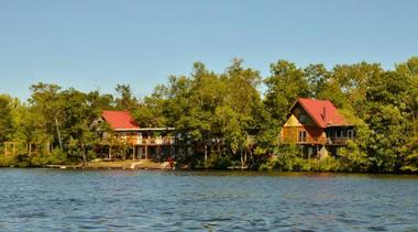 WI Getaways: Currier’s Lakeview Lodge, Rice Lake
