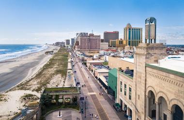 Fun Things to Do in Atlantic City: Atlantic City Boardwalk Tram Service