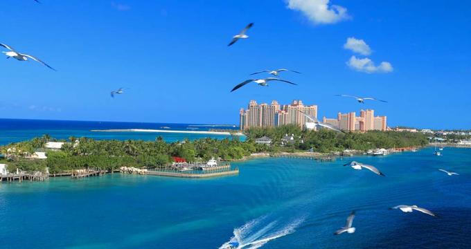 Nassau, Bahamas lighthouse and beaches