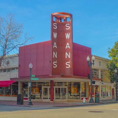 Swans Market, Oakland, CA