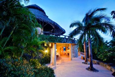 Ultra-Luxury Private Villas on Mustique Island