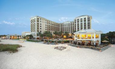Clearwater Beach - Sandpearl Resort - 35 minutes from Tampa, Florida, a Getaway for Families