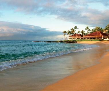 Beach wedding venues: Sheraton Kauai