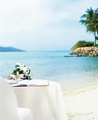 Beach Wedding: Hayman Island