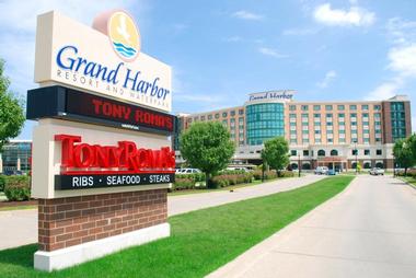 Grand Harbor Resort and Waterpark, Dubuque