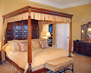 Castle Hotel Rooms and Suites